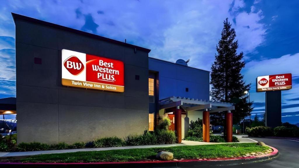 Best Western Plus Twin View Inn And Suites Redding Luaran gambar